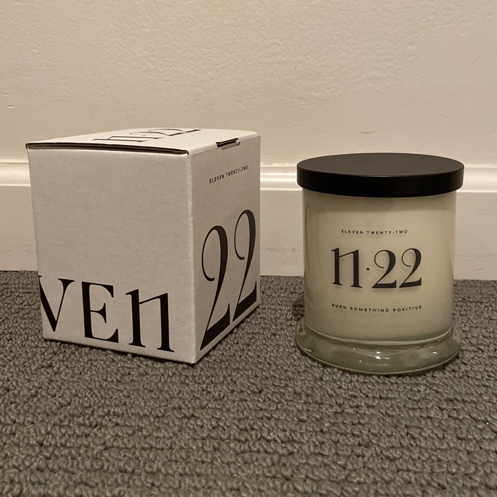 NIB Eleven 22 Candle